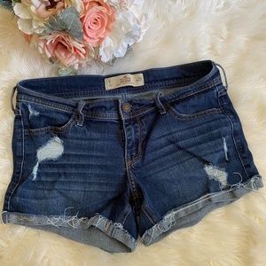 Hollister Distressed Midi Shorts Size 7/28